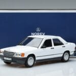 Mercedes 190 E W201 Blanco Norev 1:18 183820 Metal - image 7 of 7