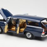 Mercedes 200 Universal W115 Azul Norev 1:18 183599 - image 5 of 8