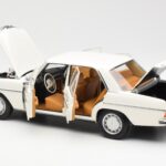 Mercedes 200 W115 Blanco Norev 1:18 183770 - image 5 of 8
