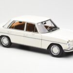 Mercedes 200 W115 Blanco Norev 1:18 183770 - image 6 of 8