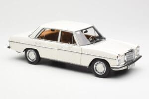 Mercedes 200 W115 Blanco Norev 1:18 183770 Metal - imagen 6 de 8