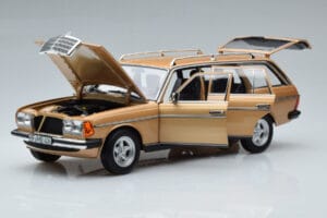 Mercedes 200T S123 AMG Package Beis Norev 1:18 183739 Metal - imagen 2 de 9