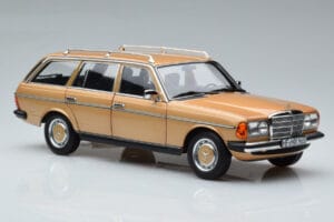 Mercedes 200T S123 Beis Norev 1:18 183738 Metal - imagen 6 de 9