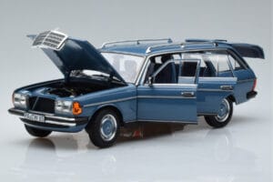 Mercedes 200T S123 Azul Norev 1:18 183737 Metal - imagen 2 de 7