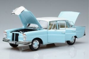 Mercedes 220 S W111 Azul Norev 1:18 183920 Metal - imagen 2 de 7