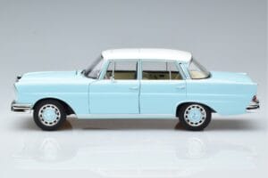 Mercedes 220 S W111 Azul Norev 1:18 183920 Metal - imagen 4 de 7