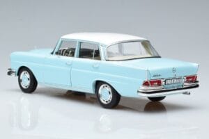 Mercedes 220 S W111 Azul Norev 1:18 183920 Metal - imagen 6 de 7