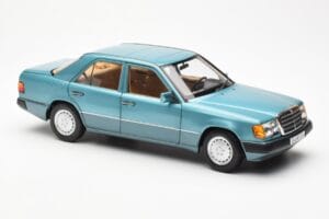 Mercedes 230E W124 Beryl Metallic Edición Concesionario Norev 1:18 B66040698 Metal - imagen 6 de 8