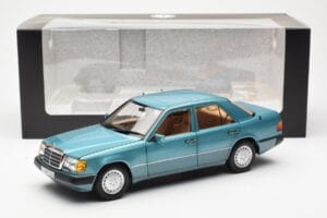 Mercedes 230E W124 Beryl Metallic Edición Concesionario Norev 1:18 B66040698 Metal - imagen 8 de 8