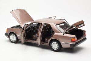 Mercedes 230E W124 Rosewood Metallic Edición Concesionario Norev 1:18 B66040697 Metal - imagen 5 de 8