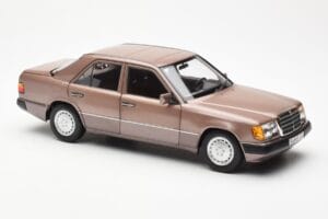 Mercedes 230E W124 Rosewood Metallic Edición Concesionario Norev 1:18 B66040697 Metal - imagen 6 de 8