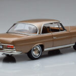 Mercedes 250 SE Coupe W111 Dorado Metálico Norev 1:18 - image 3 of 7