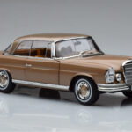 Mercedes 250 SE Coupe W111 Dorado Metálico Norev 1:18 - image 5 of 7