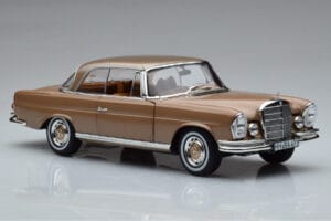 Mercedes 250 SE Coupe W111 Dorado Metálico Norev 1:18 183759 Metal - imagen 5 de 7