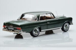 Mercedes 250 SE Coupe W111 Verde Metálico Edición Limitada Norev 1:18 183764 Metal - imagen 3 de 7