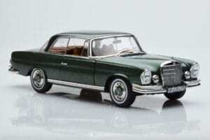 Mercedes 250 SE Coupe W111 Verde Metálico Edición Limitada Norev 1:18 183764 Metal - imagen 5 de 7