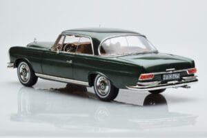 Mercedes 250 SE Coupe W111 Verde Metálico Edición Limitada Norev 1:18 183764 Metal - imagen 6 de 7