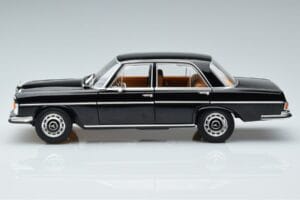 Mercedes 280 SE W108 Negro Norev 1:18 183762 Metal - imagen 4 de 7