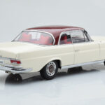 Mercedes 280 SE W108 Blanco AUTOart 1:18 - image 4 of 8