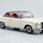 Mercedes 280 SE W108 Blanco AUTOart 1:18 - image 6 of 8