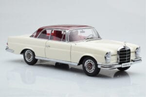 Mercedes 280 SE W108 Blanco AUTOart 1:18 76287 Metal - imagen 6 de 8