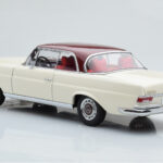 Mercedes 280 SE W108 Blanco AUTOart 1:18 - image 7 of 8