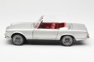 Mercedes 280 SL W113 Pagoda Plateado Schuco 1:18 450035000 Metal - imagen 4 de 8