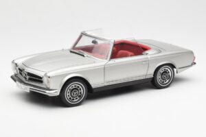 Mercedes 280 SL W113 Pagoda Plateado Schuco 1:18 450035000