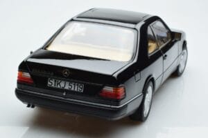 Mercedes 300 CE-24 C124 Coupe AMG Wheels Edición Limitada Norev 1:18 183881 Metal - imagen 10 de 11