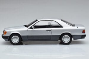 Mercedes 300 CE-24 C124 Coupe Plata Norev 1:18 183880 Metal - imagen 4 de 7