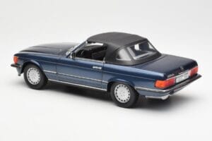 Mercedes 300 SL R107 Azul Náutico Norev 1:18 183466 Metal - imagen 7 de 8