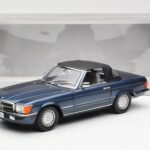 Mercedes 300 SL R107 Azul Náutico Norev 1:18 183466 - image 8 of 8
