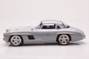Mercedes 300 SL W198 Gullwing By S-Klub Gris GT Spirit 1:18 GT418 Resina - imagen 3 de 6