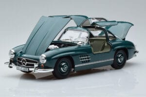 Mercedes 300 SL W198 Gullwing Verde Norev 1:18 183851 Metal - imagen 2 de 7