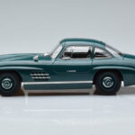 Mercedes 300 SL W198 Gullwing Verde Norev 1:18 - image 4 of 7
