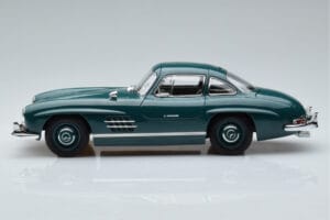 Mercedes 300 SL W198 Gullwing Verde Norev 1:18 183851 Metal - imagen 4 de 7