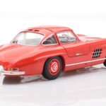Mercedes 300 SL W198 Gullwing Rojo Minichamps 1:18 - image 3 of 8