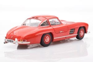Mercedes 300 SL W198 Gullwing Rojo Minichamps 1:18 110037211 Metal - imagen 3 de 8