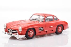 Mercedes 300 SL W198 Gullwing Rojo Minichamps 1:18