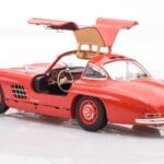 Mercedes 300 SL W198 Gullwing Rojo Minichamps 1:18 - image 5 of 8