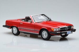 Mercedes 450 SL R107 Versión US Rojo Norev 1:18 183729 Metal - imagen 6 de 8
