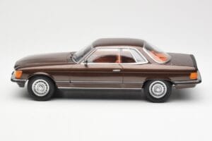 Mercedes 500 SLC C107 Marrón KK-Scale 1:18 180851 Metal - imagen 3 de 6