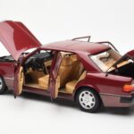 Mercedes 500E W124 Rojo Metallic Edición Concesionario Norev 1:18 B66040699 - image 5 of 8