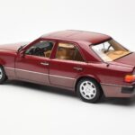 Mercedes 500E W124 Rojo Metallic Edición Concesionario Norev 1:18 B66040699 - image 7 of 8