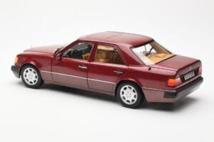 Mercedes 500E W124 Rojo Metallic Edición Concesionario Norev 1:18 B66040699 Metal - imagen 7 de 8