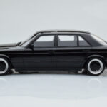 Mercedes 560 SEL AMG W126 Obsidian Negro Otto 1:18 - image 3 of 6