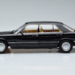 Mercedes 560 SEL W126 Negro Norev 1:18 - image 4 of 7