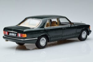 Mercedes 560 SEL W126 Verde Oscuro Metálico Norev 1:18 B66040682 Metal - imagen 3 de 7