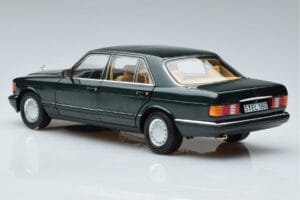 Mercedes 560 SEL W126 Verde Oscuro Metálico Norev 1:18 B66040682 Metal - imagen 6 de 7
