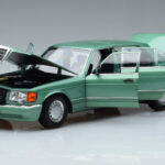 Mercedes 560 SEL W126 Verde Claro Norev 1:18 - image 2 of 7